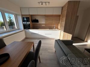 Pronájem bytu 3+kk, Praha - Satalice, Za školkou, 56 m2