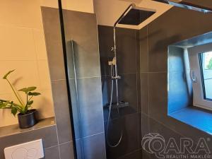 Pronájem bytu 3+kk, Praha - Satalice, Za školkou, 56 m2