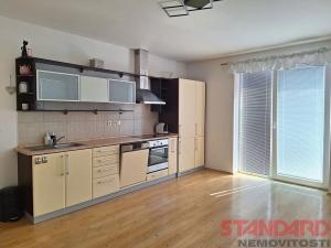 Pronájem bytu 2+kk, Tlučná, Pod Školkou, 58 m2