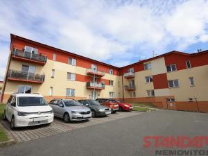 Pronájem bytu 2+kk, Tlučná, Pod Školkou, 58 m2
