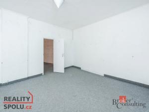 Prodej komerční nemovitosti, Karlovy Vary, Varšavská, 145 m2