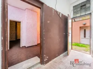 Prodej komerční nemovitosti, Karlovy Vary, Varšavská, 145 m2