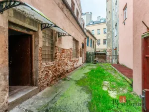 Prodej komerční nemovitosti, Karlovy Vary, Varšavská, 145 m2