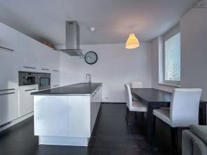Prodej bytu 3+kk, Praha - Stodůlky, Svitákova, 71 m2
