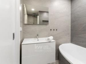 Prodej bytu 3+kk, Praha - Řepy, Makovského, 77 m2