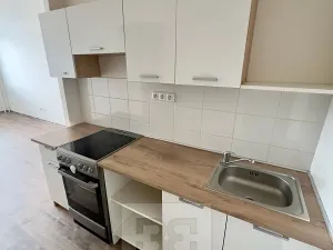 Pronájem bytu 2+kk, Praha - Bohnice, Zelenohorská, 43 m2