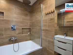 Prodej bytu 3+1, Liberec, Kapraďová, 72 m2