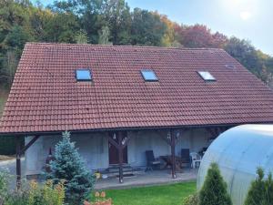 Prodej rodinného domu, Týnec nad Sázavou - Brodce, 187 m2