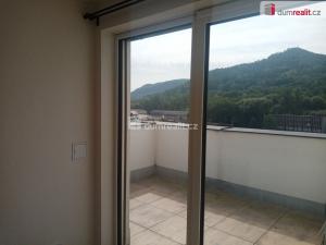 Pronájem bytu 1+1, Děčín - Děčín III-Staré Město, Zelená, 29 m2