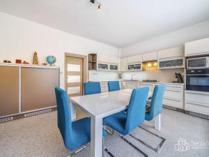 Prodej rodinného domu, Kraslice, Wolkerova, 125 m2
