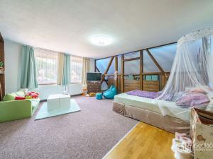 Prodej rodinného domu, Kraslice, Wolkerova, 125 m2