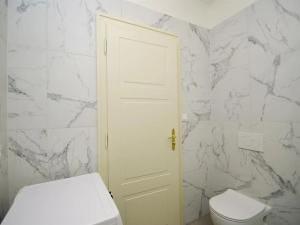 Pronájem bytu 2+kk, Praha - Staré Město, Kozí, 39 m2