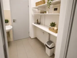 Pronájem obchodního prostoru, Pardubice, Bratranců Veverkových, 77 m2