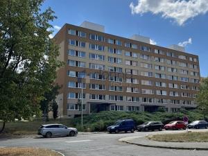 Pronájem bytu 2+kk, Praha, Hněvkovského, 45 m2
