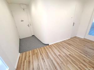 Pronájem bytu 3+kk, Hradec Králové, Nerudova, 83 m2