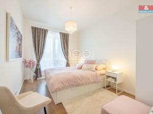 Pronájem bytu 2+kk, Praha - Hlubočepy, Geologická, 41 m2