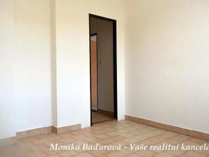 Pronájem kanceláře, Zlín, Sadová, 41 m2
