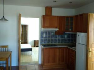 Pronájem bytu 2+kk, Praha - Běchovice, Václava Kovaříka, 50 m2