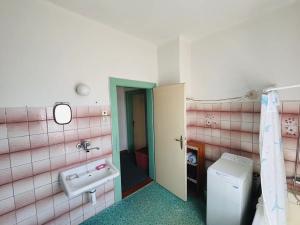 Prodej vily, Kamenné Žehrovice, Revoluční, 310 m2