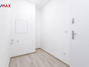 Prodej bytu 1+kk, Frýdek-Místek - Místek, Bezručova, 32 m2
