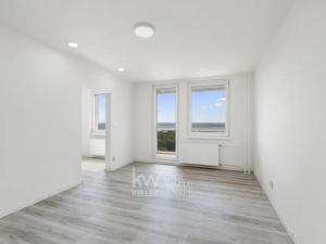Prodej bytu 3+1, Praha - Troja, Hnězdenská, 74 m2