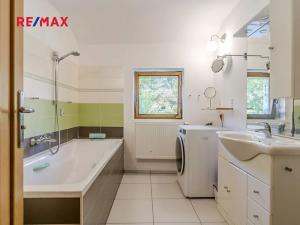 Prodej rodinného domu, Pšovlky, 210 m2