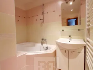 Pronájem bytu 3+1, Kladno, Arbesova, 63 m2