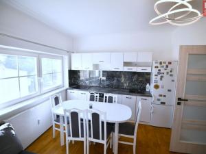 Prodej bytu 2+kk, Olomouc, Dolní náměstí, 61 m2