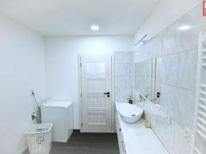 Prodej bytu 2+kk, Olomouc, Dolní náměstí, 61 m2