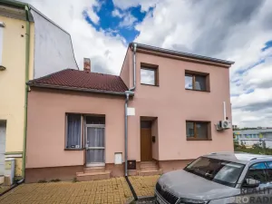 Prodej vícegeneračního domu, Hodonín, Komenského, 242 m2