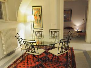 Pronájem bytu 2+1, Praha - Malá Strana, Vlašská, 94 m2