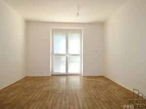 Pronájem bytu 1+1, Zlín, Štefánikova, 39 m2