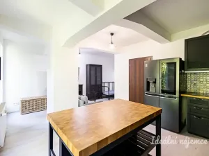 Pronájem bytu 1+kk, Praha - Holešovice, Jankovcova, 32 m2