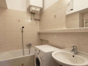 Pronájem bytu 2+kk, Praha - Veleslavín, Za vokovickou vozovnou, 51 m2