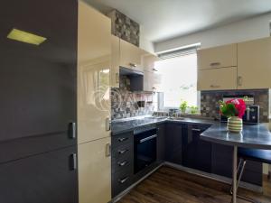 Pronájem bytu 2+kk, Králův Dvůr - Karlova Huť, Na Louce, 39 m2