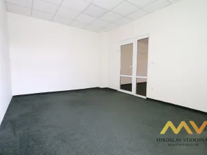 Pronájem kanceláře, Hradec Králové - Slezské Předměstí, Bieblova, 35 m2