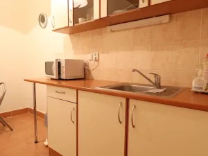 Pronájem kanceláře, Hradec Králové - Slezské Předměstí, Bieblova, 35 m2