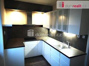 Pronájem bytu 3+1, Plzeň - Jižní Předměstí, Baarova, 80 m2