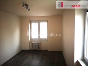Pronájem bytu 3+1, Plzeň - Jižní Předměstí, Baarova, 80 m2