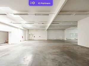 Pronájem výrobních prostor, Nymburk, U Početky, 2000 m2