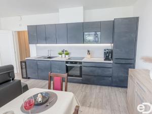 Prodej bytu 3+kk, Praha - Strašnice, Limuzská, 87 m2