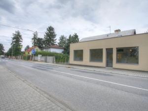 Pronájem obchodního prostoru, Řevnice, Pražská, 70 m2