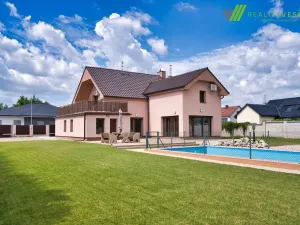 Prodej rodinného domu, Lužice, 190 m2