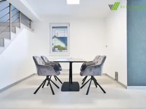 Prodej rodinného domu, Lužice, 190 m2