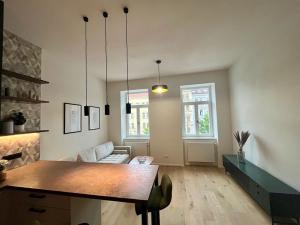 Pronájem bytu 2+kk, Praha - Žižkov, Tachovské náměstí, 44 m2