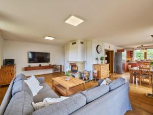 Prodej rodinného domu, Vlčice, 180 m2