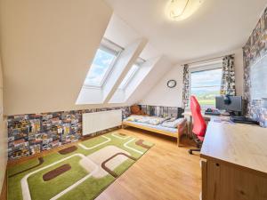 Prodej rodinného domu, Vlčice, 180 m2