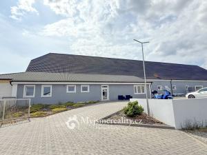 Prodej výrobních prostor, Tavíkovice, 2425 m2