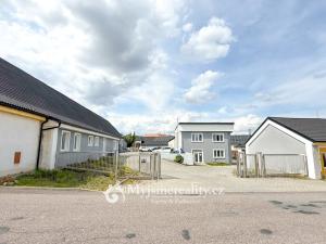 Prodej výrobních prostor, Tavíkovice, 2425 m2
