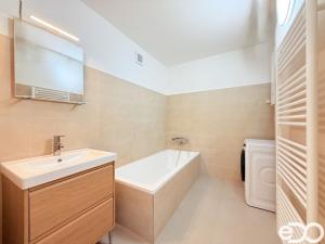 Pronájem bytu 3+1, Pardubice, Chelčického, 95 m2